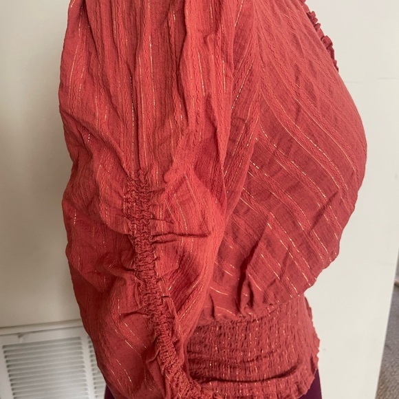 Express Rust Textured Blouse - Picture 2 of 4